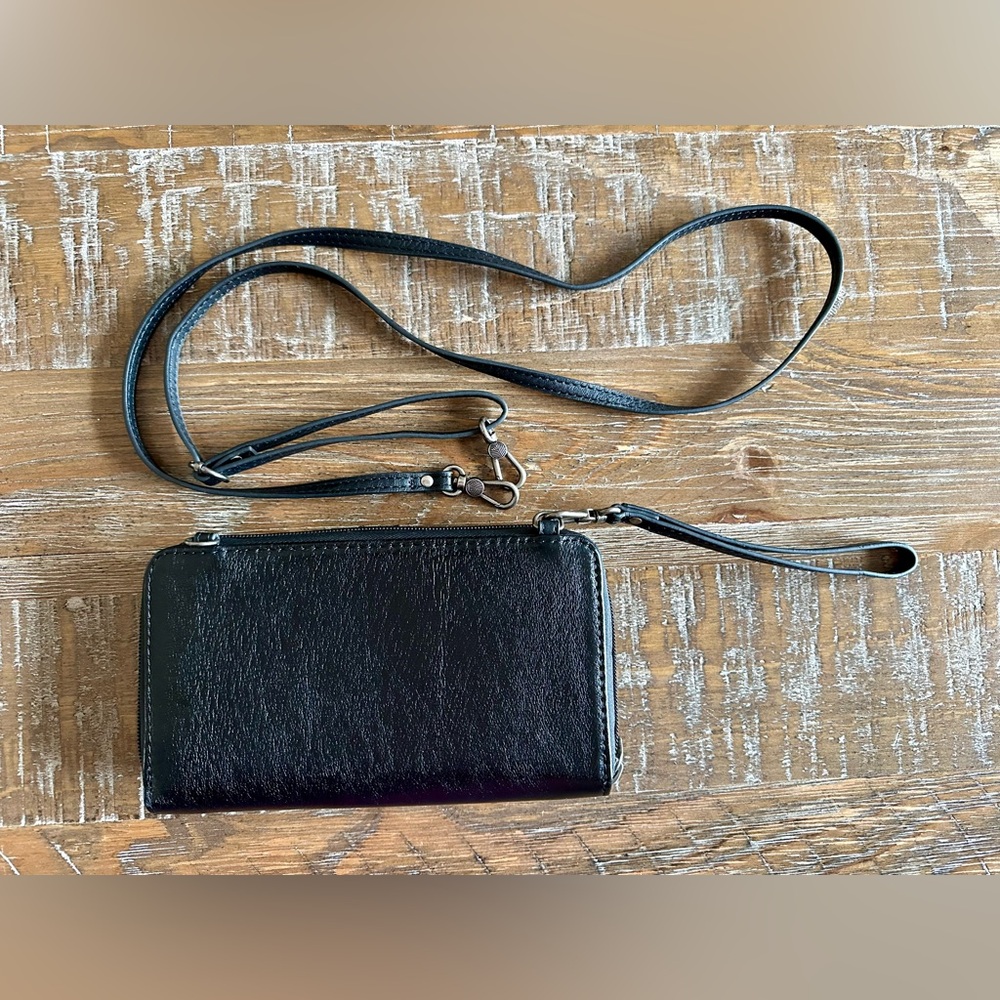 NEW The Sak Black Leather Crossbody/Wristlet Purse with Detachable Straps - Picture 9 of 9